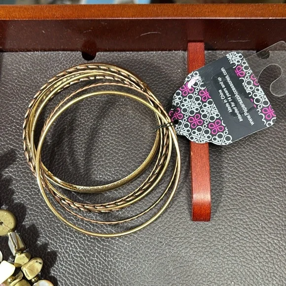 Jewelry NWOT - Picture 2 of 4